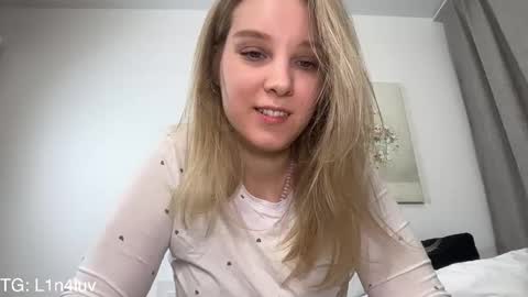 lina online show from March 5, 4:49 pm