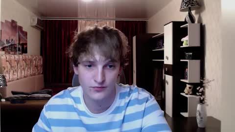 Snapshot of l1onkennedy chatting on October 7, 7:32 pm l1onkennedy online show from October 7, 7:32 pm