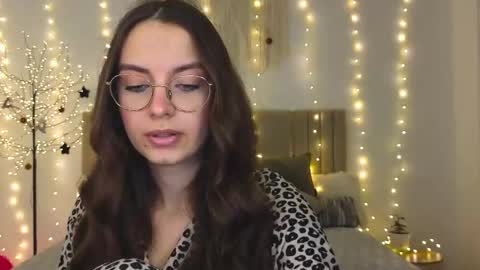 Margo  online show from January 16, 2:48 pm