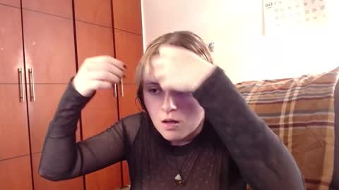 Snapshot of la_femme_fatale_ chatting on October 14, 9:51 pm Hanna FREE ONLYFANS online show from October 14, 9:51 pm