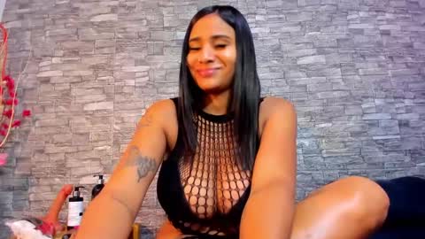 Snapshot of la_indiia chatting on February 22, 12:18 pm la_indiia online show from February 22, 12:18 pm