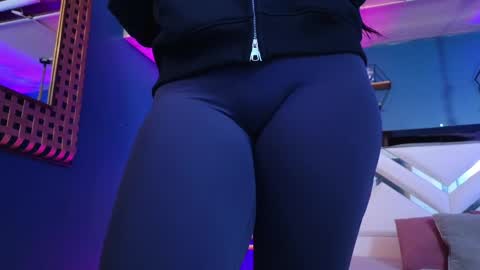 Cris  online show from April 8, 11:57 am