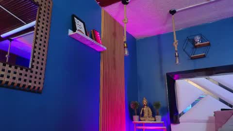 Cris  online show from April 18, 11:34 am