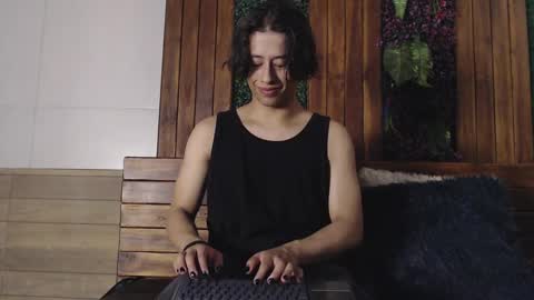 labrinthteasing online show from October 18, 8:02 pm