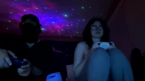 lacedinsin online show from April 14, 2:59 am