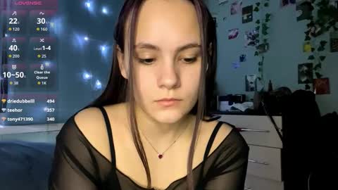 Sarah online show from October 25, 4:40 pm