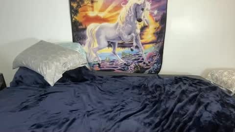 Lacy8Vankort online show from September 23, 11:00 pm