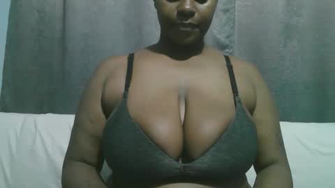 Snapshot of lady_dearra chatting on October 10, 11:38 am lady_dearra online show from October 10, 11:38 am