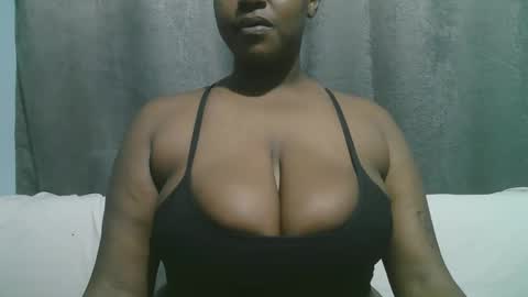 Snapshot of lady_dearra chatting on September 29, 4:44 am lady_dearra online show from September 29, 4:44 am