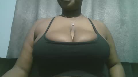 Snapshot of lady_dearra chatting on September 12, 2:02 am lady_dearra online show from September 12, 2:02 am
