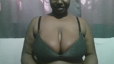 Snapshot of lady_dearra chatting on October 11, 11:48 am lady_dearra online show from October 11, 11:48 am