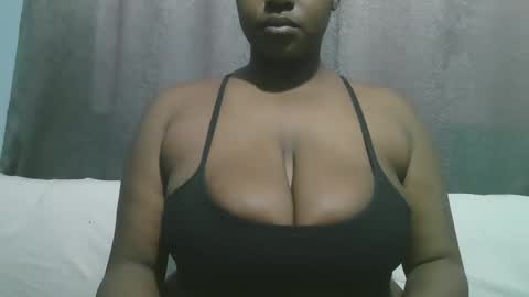 Snapshot of lady_dearra chatting on September 30, 11:21 am lady_dearra online show from September 30, 11:21 am