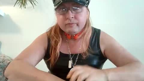 Snapshot of lady_delilah_ts chatting on October 18, 5:28 pm Delilah-Catherine online show from October 18, 5:28 pm