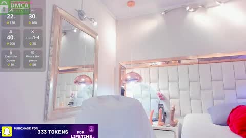 Snapshot of lady_hellen chatting on February 18, 8:14 pm online show from February 18, 8:14 pm