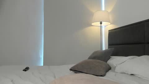 Snapshot of lady_ni chatting on March 6, 6:26 pm 700 1300 -5 online show from March 6, 6:26 pm