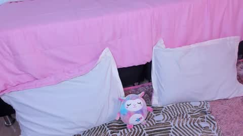 Lady  online show from March 2, 2:08 am