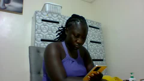 lindah32 online show from March 4, 10:27 pm