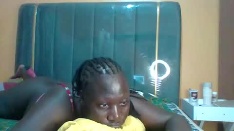 lindah32 online show from February 9, 11:40 pm