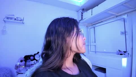  Lady  online show from April 3, 3:57 am