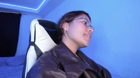  Lady  online show from March 5, 2:53 am