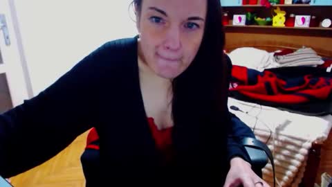 LadyLHoty online show from May 3, 5:30 pm