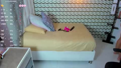 LADY  online show from March 6, 12:48 pm