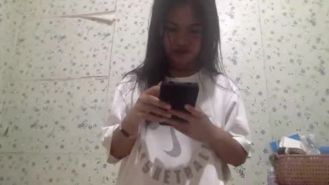 ladypetite11 online show from February 27, 10:30 am