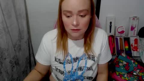  paola and a guest lol    online show from December 9, 10:00 am