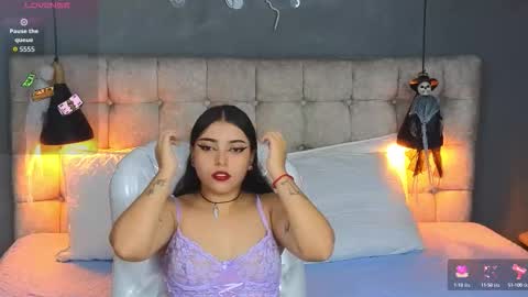 Snapshot of laia_and_aloby chatting on October 14, 10:46 pm online show from October 14, 10:46 pm