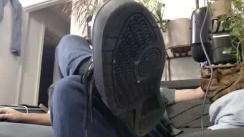 Snapshot of laidback_and_chill chatting on December 7, 4:04 am Rick online show from December 7, 4:04 am