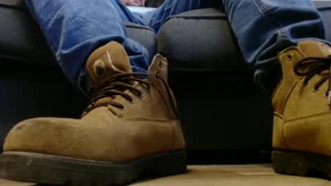 Snapshot of laidback_and_chill chatting on January 15, 1:52 pm Rick online show from January 15, 1:52 pm