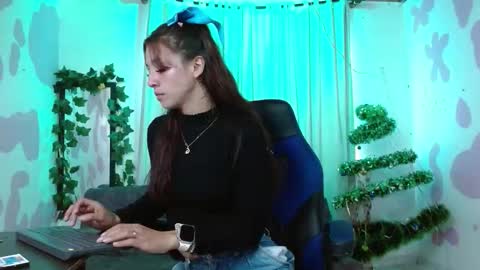 laila_dam online show from November 13, 7:27 pm