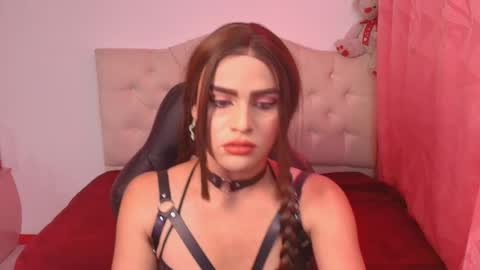 Snapshot of lailahdark chatting on September 27, 5:38 am Camila online show from September 27, 5:38 am