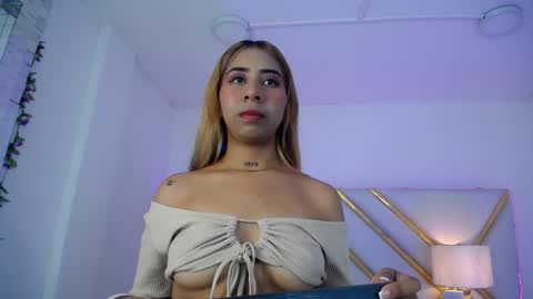 Laila Stilwills online show from September 28, 8:40 pm