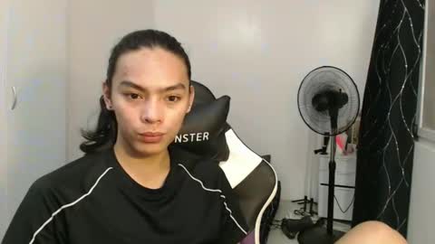 lalakinghugecock_2 online show from October 12, 9:57 am