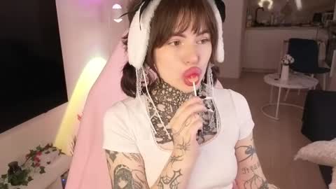 Eva online show from April 1, 3:18 am