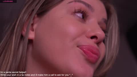 Alana online show from December 26, 8:50 am