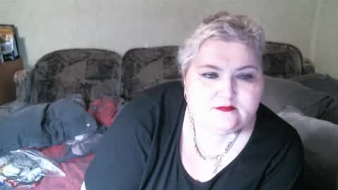 Snapshot of lanacat555 chatting on March 11, 8:31 pm lanacat555 online show from March 11, 8:31 pm