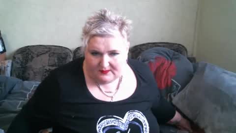 Snapshot of lanacat555 chatting on March 4, 1:38 pm lanacat555 online show from March 4, 1:38 pm