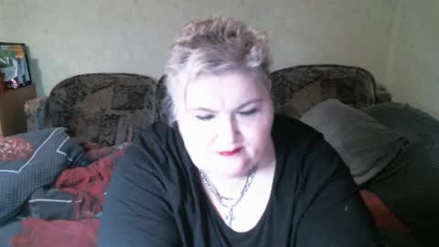 Snapshot of lanacat555 chatting on March 10, 10:13 pm lanacat555 online show from March 10, 10:13 pm