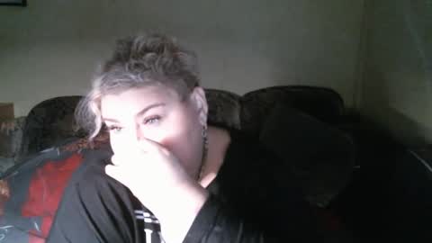 Snapshot of lanacat555 chatting on March 2, 9:43 pm lanacat555 online show from March 2, 9:43 pm