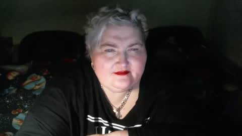 Snapshot of lanacat555 chatting on February 20, 12:41 am lanacat555 online show from February 20, 12:41 am