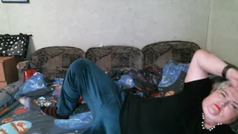 Snapshot of lanacat555 chatting on October 10, 10:03 pm lanacat555 online show from October 10, 10:03 pm