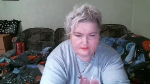 Snapshot of lanacat555 chatting on October 12, 10:22 pm lanacat555 online show from October 12, 10:22 pm