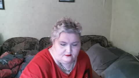 Snapshot of lanacat555 chatting on March 12, 6:43 pm lanacat555 online show from March 12, 6:43 pm