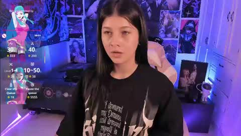 LanaKyutt666 online show from March 19, 1:11 am