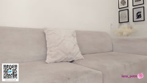 Snapshot of lanapotman chatting on December 12, 2:26 am lanapotman online show from December 12, 2:26 am