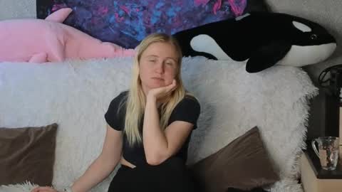 LanaviSmith online show from November 20, 6:56 am