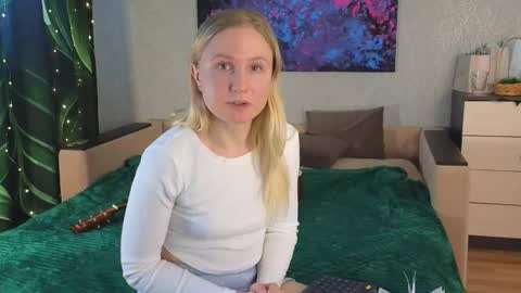 LanaviSmith online show from February 6, 7:12 am