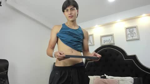 Snapshot of landercruz chatting on October 11, 4:50 am landercruz online show from October 11, 4:50 am
